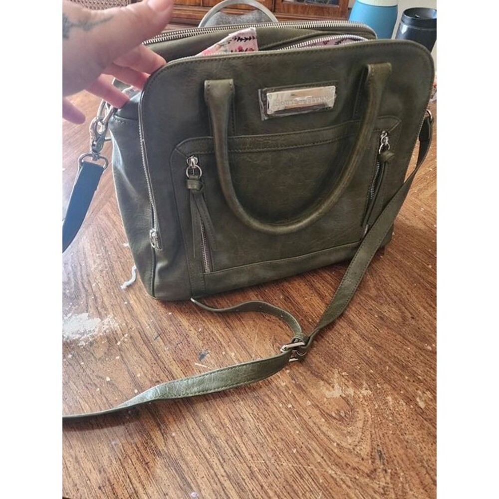 House of Flynn Luna and matching wallet